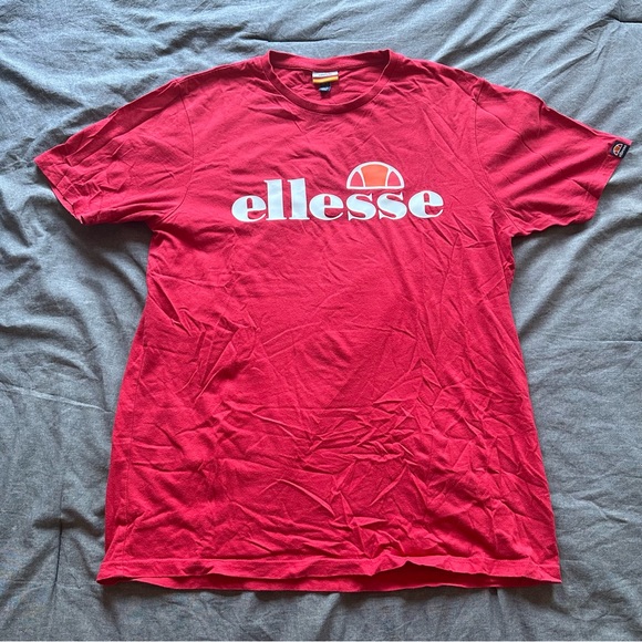 RED ELLESSE T-SHIRT - LARGE - Picture 2 of 7